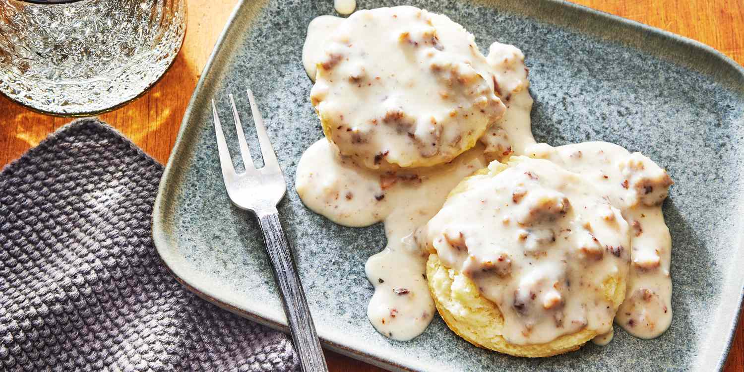 bacon-milk-gravy-for-biscuits-recipe