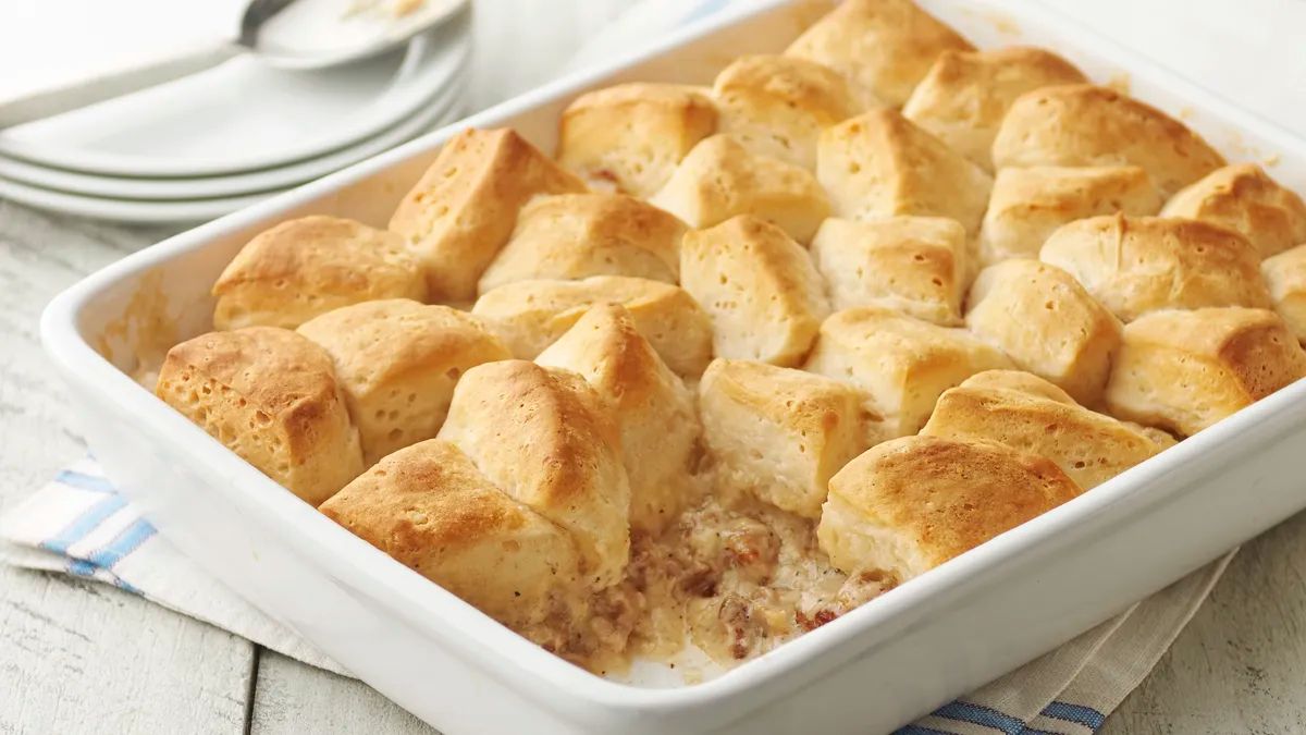biscuits-and-gravy-casserole-recipe