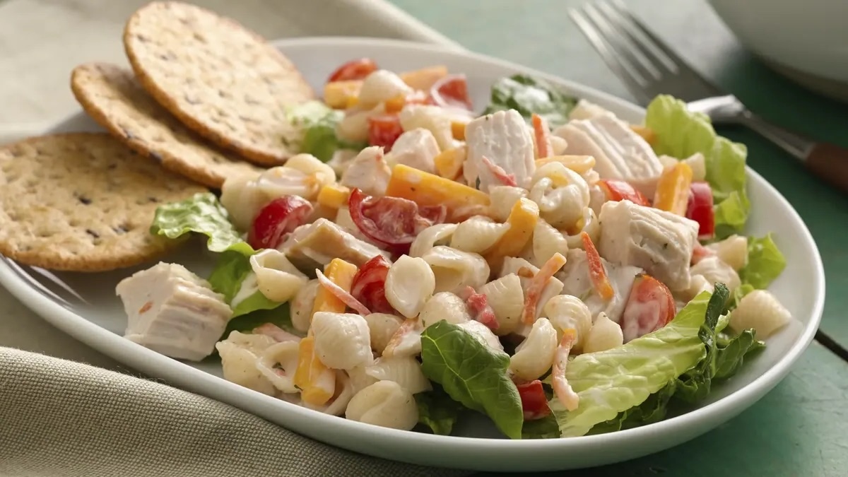 chicken-club-pasta-salad-recipe