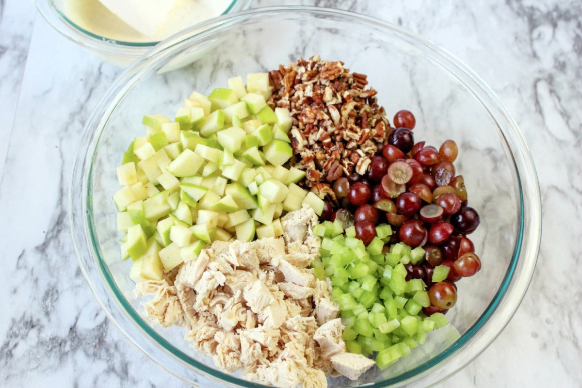 chicken-salad-with-apples-grapes-and-walnuts-recipe