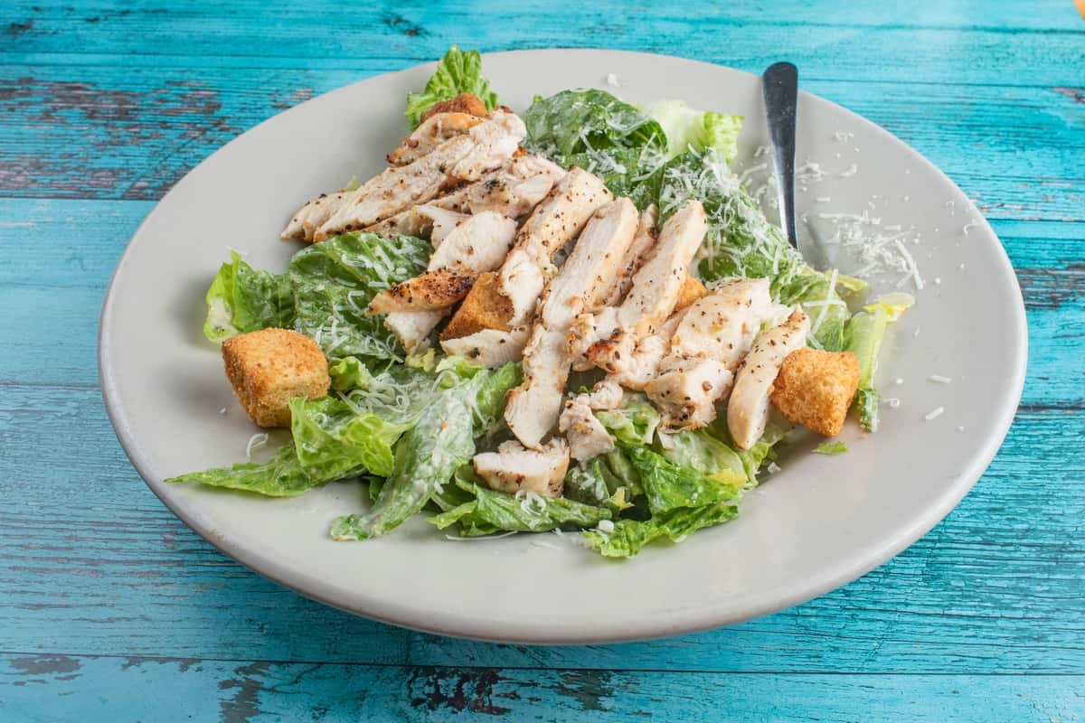 classic-restaurant-caesar-salad-recipe