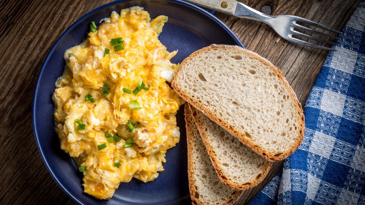microwave-scrambled-eggs-recipe