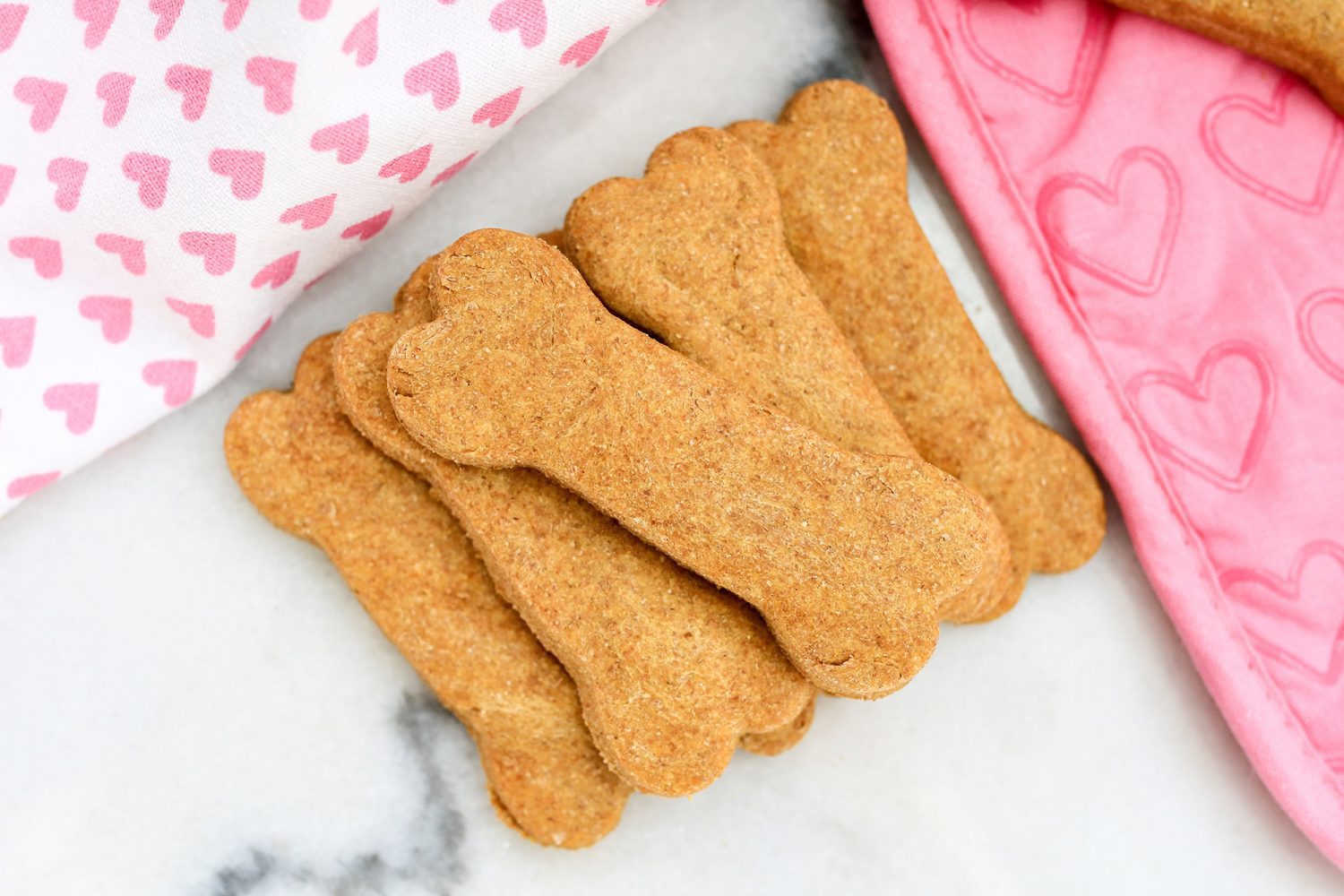 peanut-butter-and-pumpkin-dog-treats-recipe